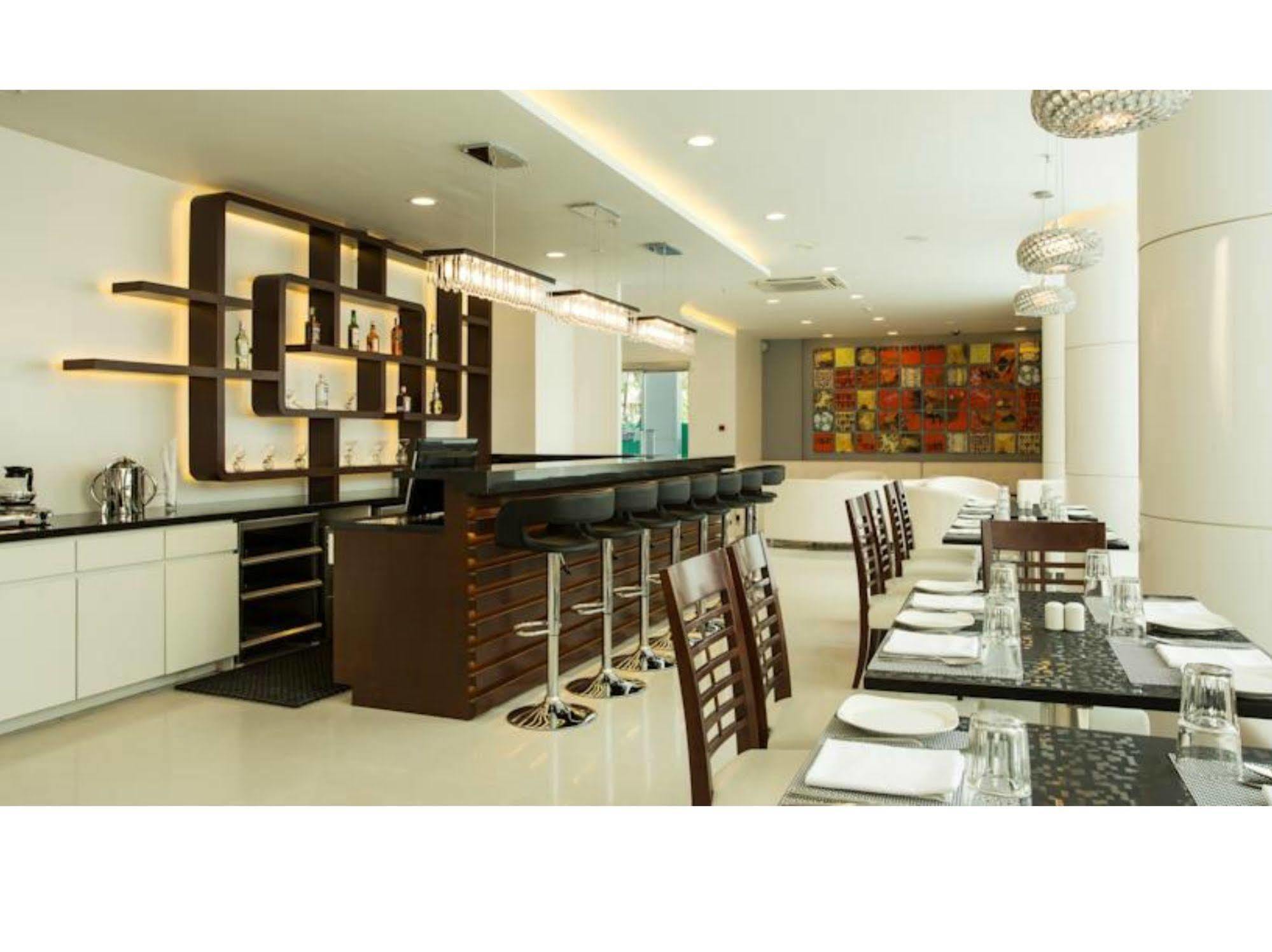 The Fern Residency Mumbai Hotel Ngoại thất bức ảnh